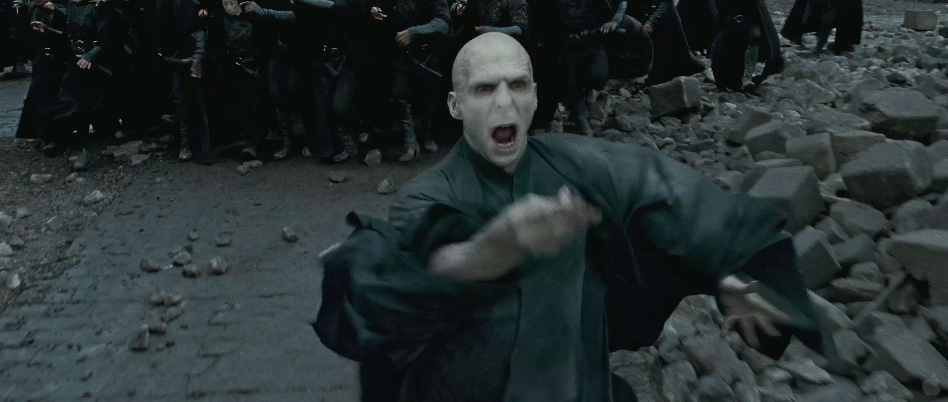 300+ hi-def Harry Potter and the Deathly Hallows: Part II trailer  screencaps - Page 2 - SnitchSeeker.com