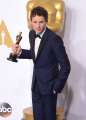 464268702-actor-eddie-redmayne-winner-of-the-best-gettyimages.jpg