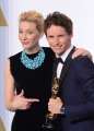 466543302-actors-cate-blanchett-and-eddie-redmayne-gettyimages.jpg