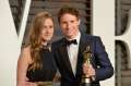 464232874-hannah-bagshawe-and-actor-eddie-redmayne-gettyimages.jpg