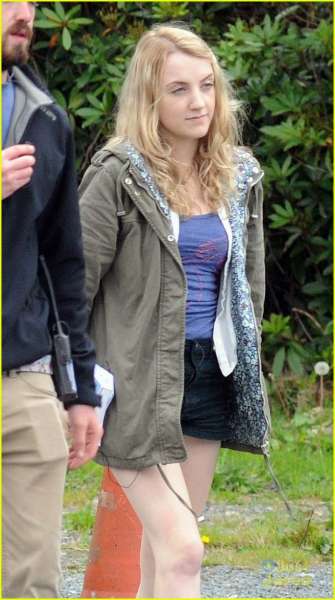 Photos: Evanna Lynch in first on-set look at new movie 'My Name is ...