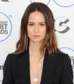 464094340-actress-katherine-waterston-arrives-at-the-gettyimages.jpg